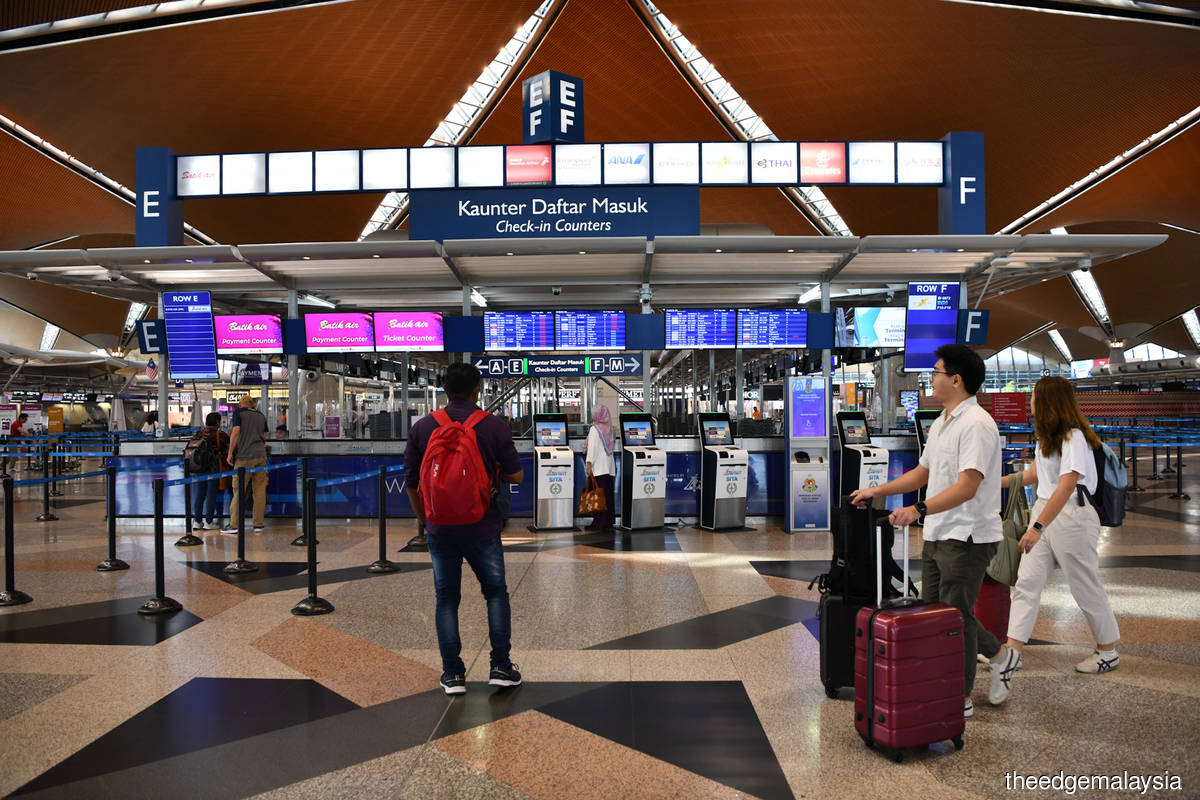 24 of flights delayed in JanuaryAugust 2024, Dewan Rakyat told